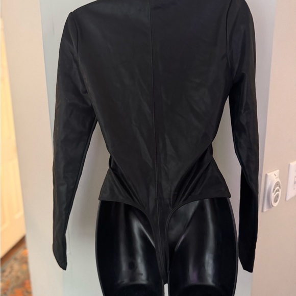 Good American Black Long Sleeve Faux Leather Bodysuit - Picture 3 of 5